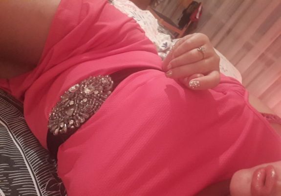 Снять проститутку в г. Питере от 6000 руб. в час (Елена, тел. 8 953 866-88-71)