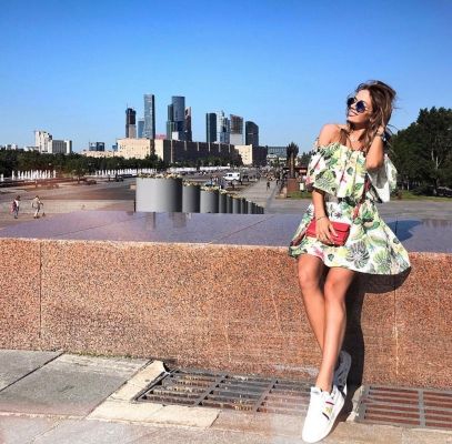 Снять проститутку в г. Питере от 4000 руб. в час (Виктория, тел. 8 931 280-16-53)