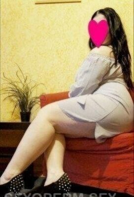 Милана, фото с сайта sexspb.club
