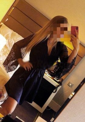 Вызвать проститутку от 4500 руб. в час (Марина, 26 лет)