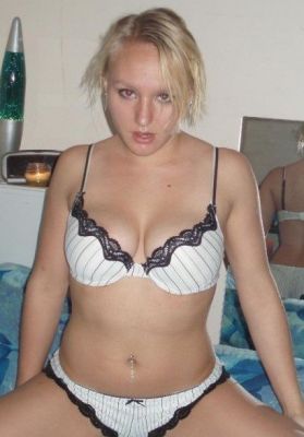Оксана — минет в машине, тел. 8 911 830-17-83