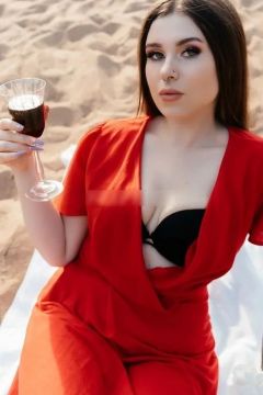 где стоит шлюха Инга, 22 лет